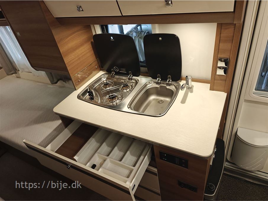 Dethleffs Nomad 460