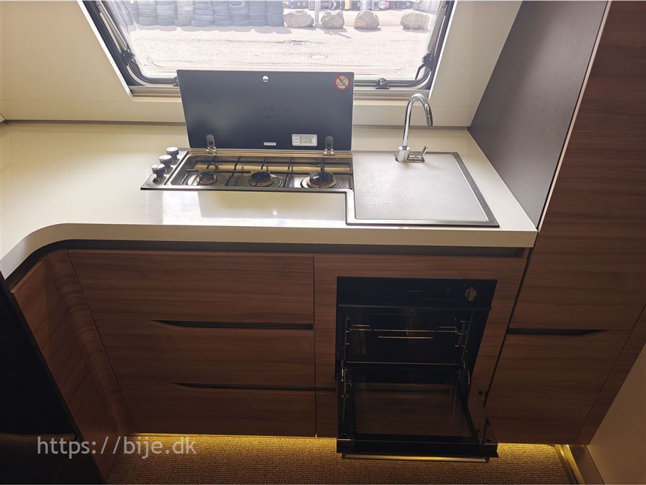 Adria Alpina 663 HT