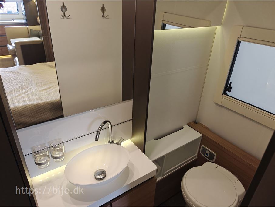 Adria Alpina 663 HT