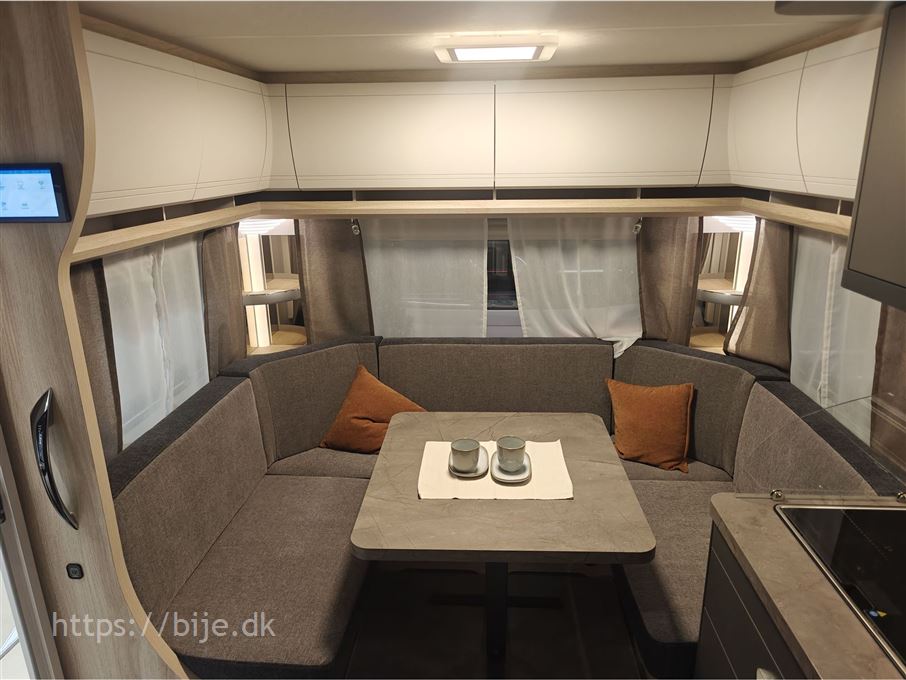 Hobby De Luxe 540 UL