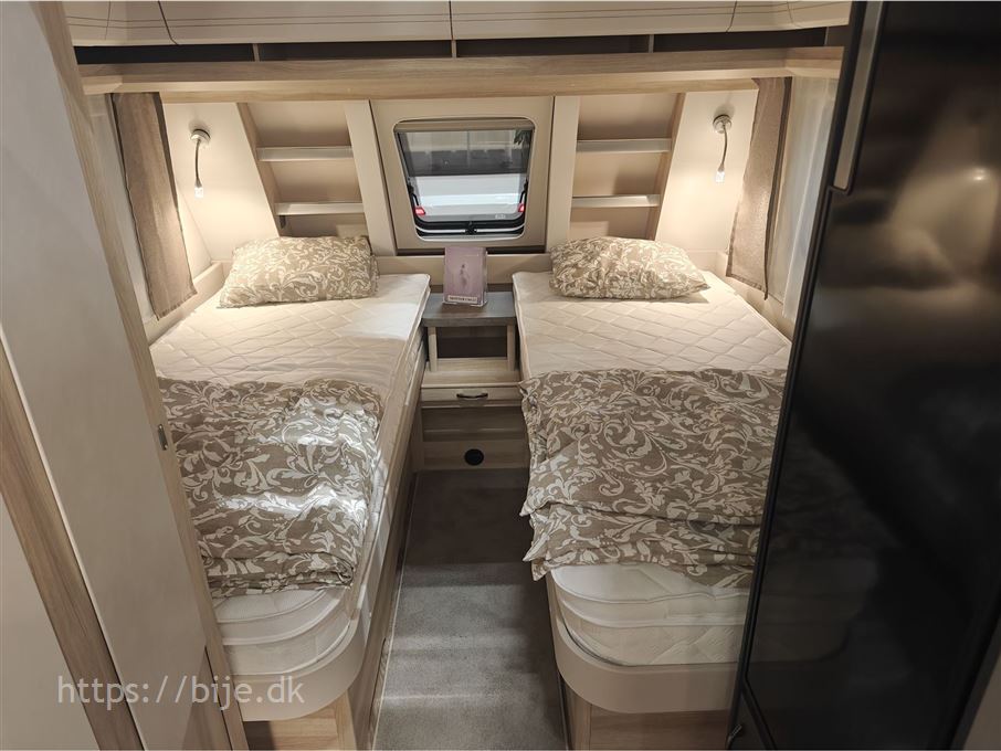 Hobby De Luxe 495 UL