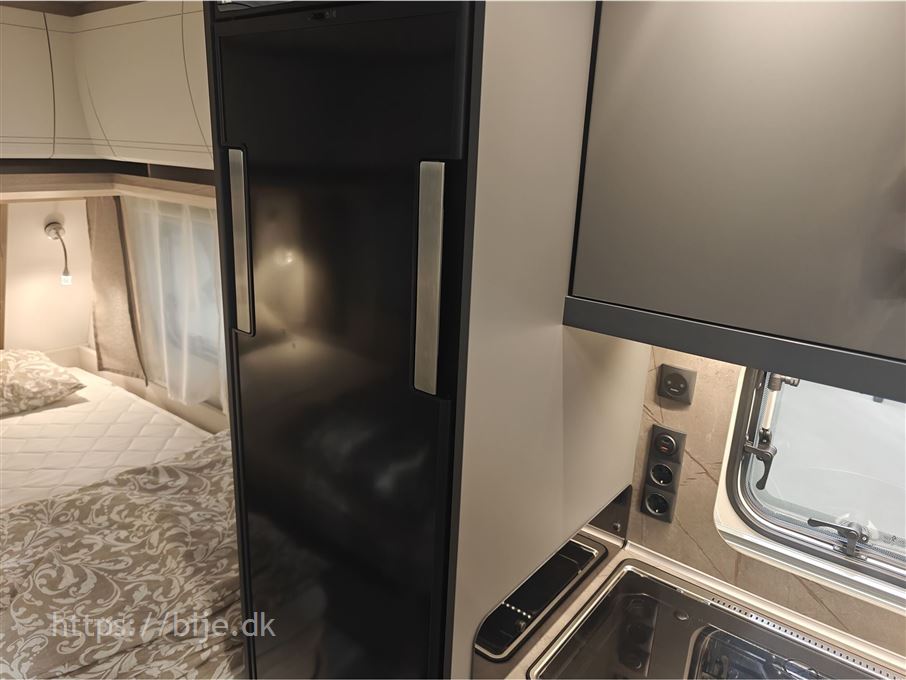 Hobby De Luxe 495 UL