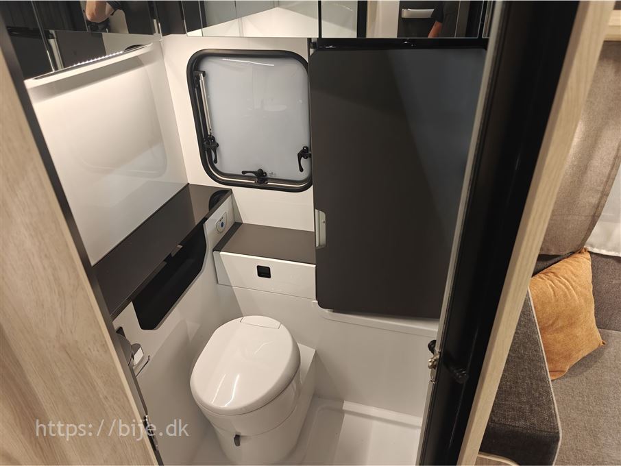 Hobby De Luxe DK-Line 460 SL
