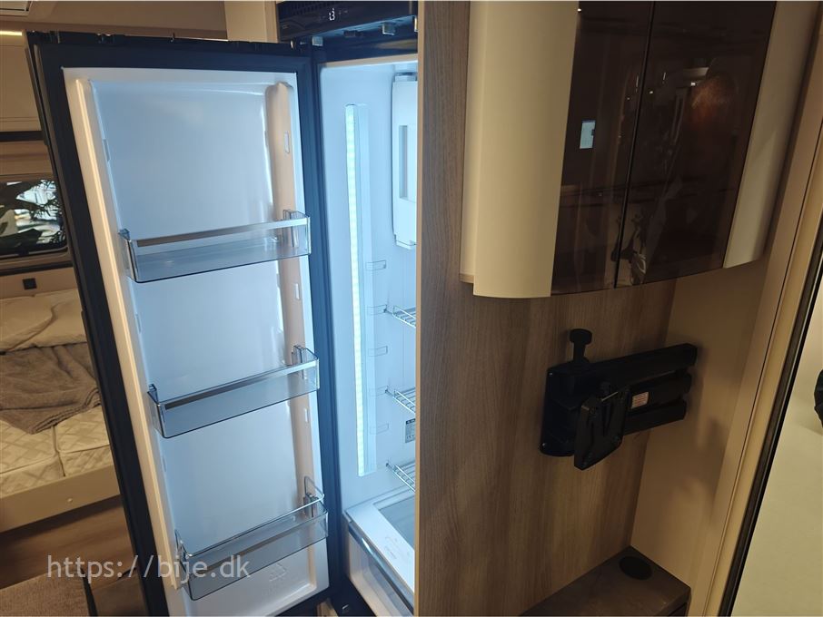 Hobby De Luxe 460 SFf DK-Line