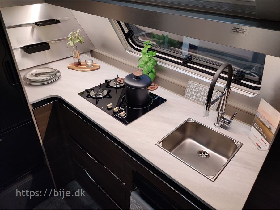 Adria Alpina 663 HT Twin