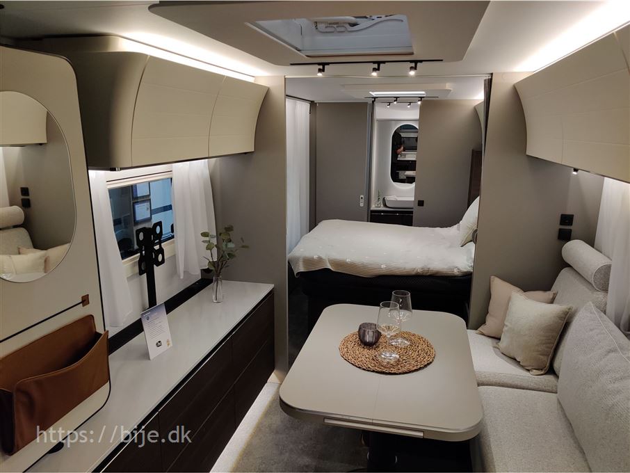 Adria Alpina 663 HT Twin