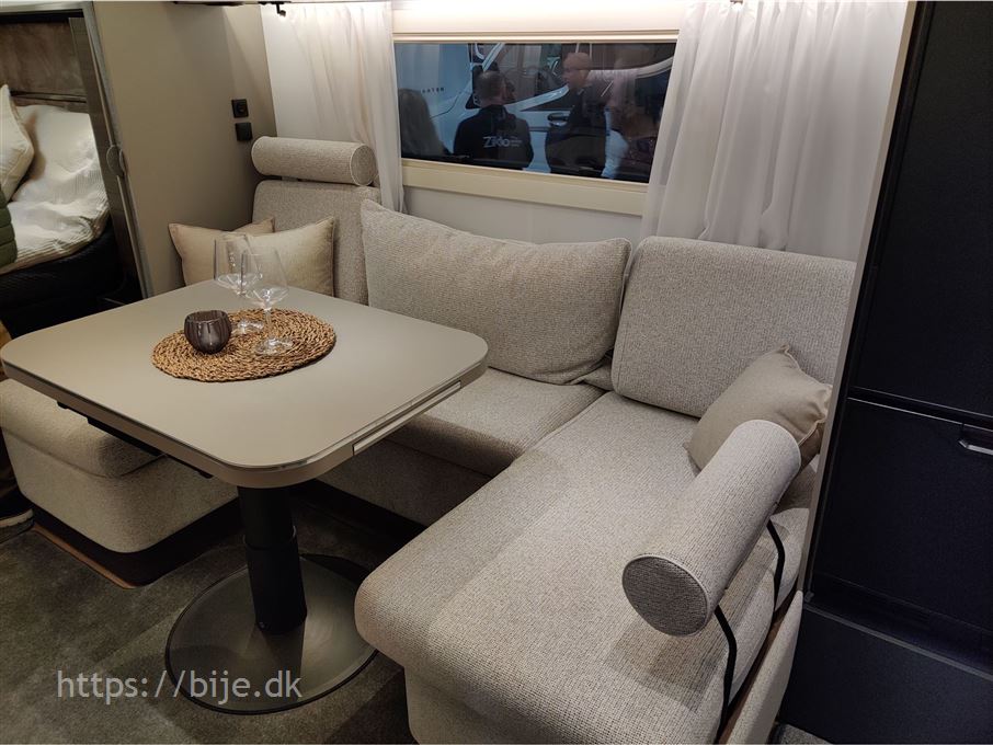 Adria Alpina 663 HT Twin