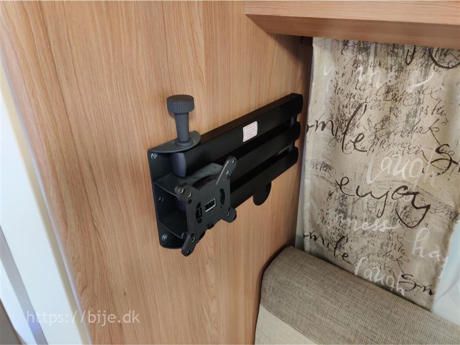 Hobby De Luxe 440 SF