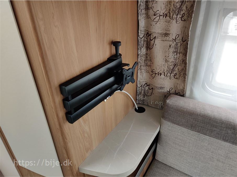 Hobby De Luxe 460 LU