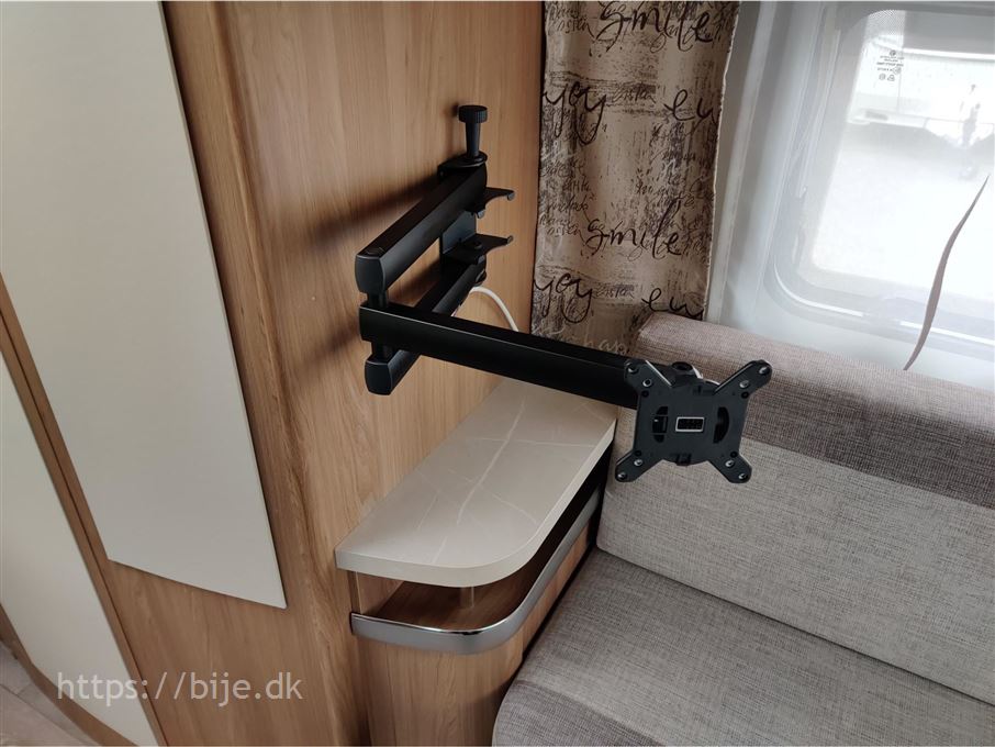 Hobby De Luxe 460 LU