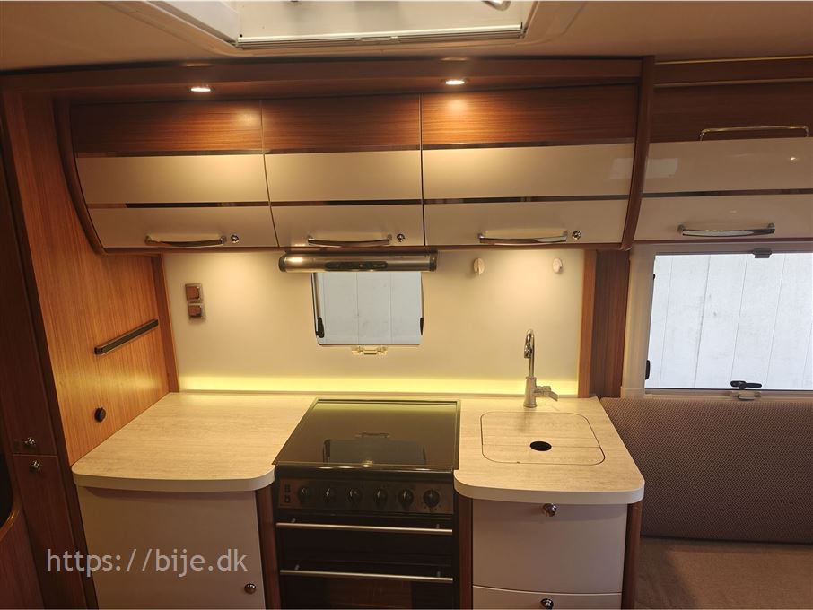 Adria Alpina 613 UT