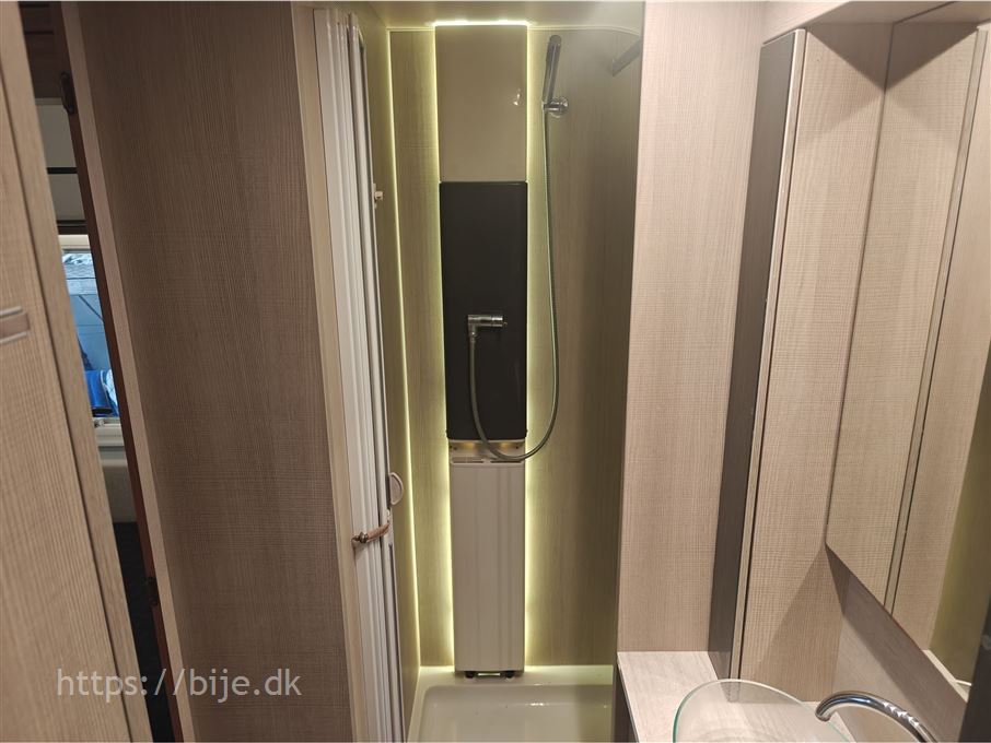 Adria Alpina 613 UT
