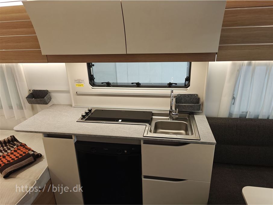 Adria Adora 472 UP