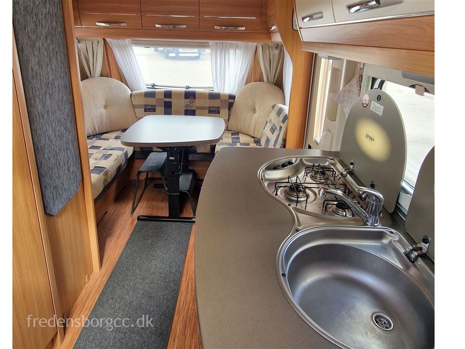 Hobby De Luxe 460 LU