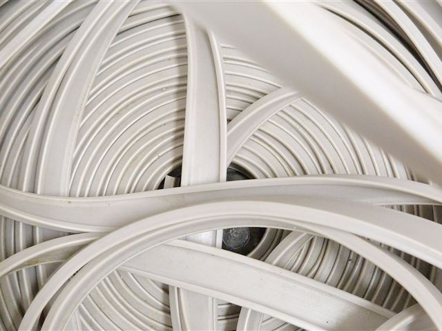 Listefylder 15. mm. Tyk hvid til FENDT.