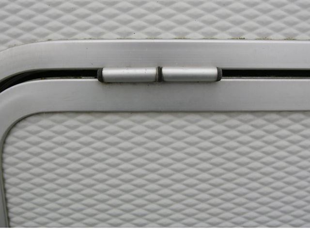 Gaskasse klap hængsel til LMC År. 97/2005. UDGÅET