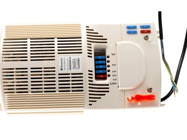 Omformer Dometic 400 watt. TYPE SMP. 184-05 