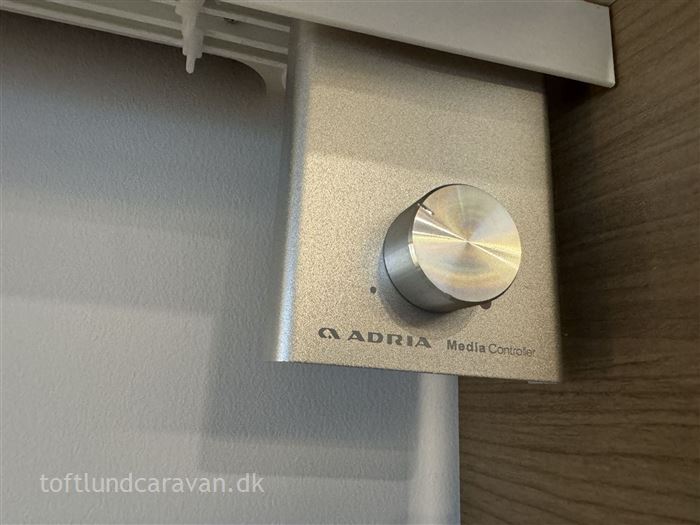 Adria Adora Supreme 522 UP Edition