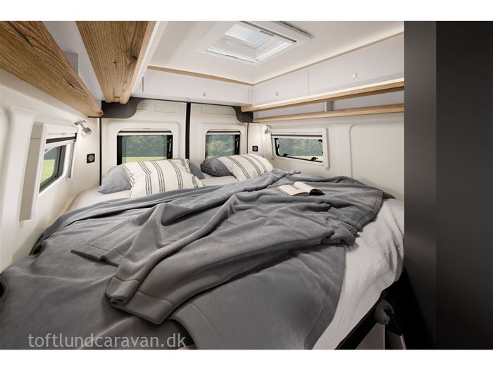Hobby Prestige VAN 640 ET First Edition