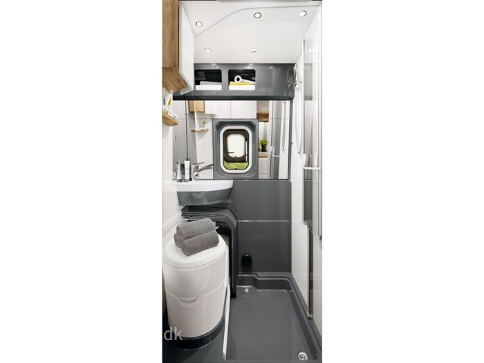 Hobby Prestige VAN 640 ET First Edition