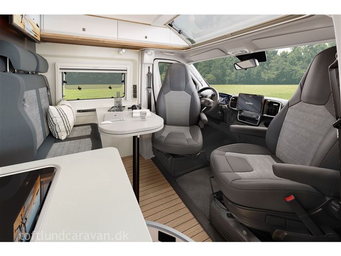 Hobby Prestige VAN 640 ET First Edition