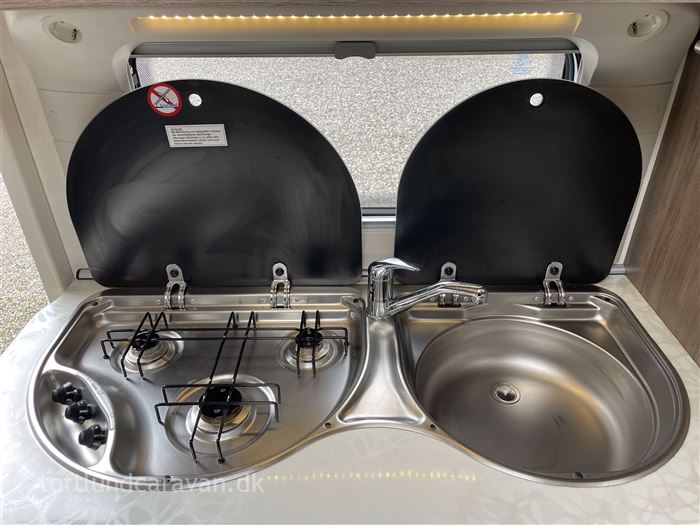 Hobby De Luxe 460 LU