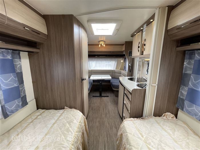 Hobby De Luxe 460 LU