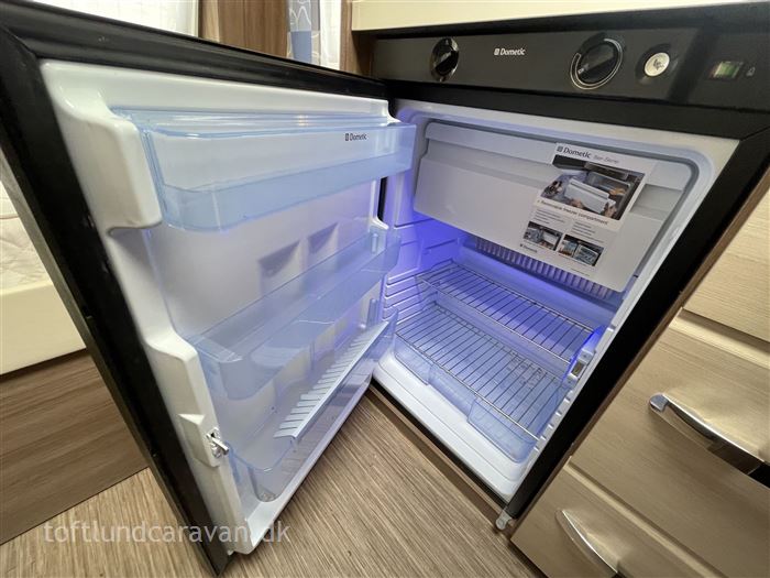 Hobby De Luxe Easy 400 SF