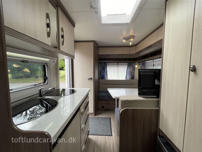 Hobby De Luxe Easy 400 SF