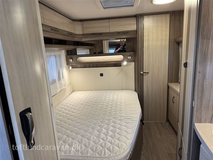 Hobby De Luxe 495 WFB