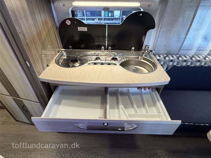 Hobby De Luxe 495 WFB