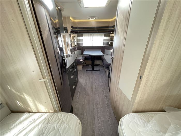Hobby De Luxe Edition 495 UL