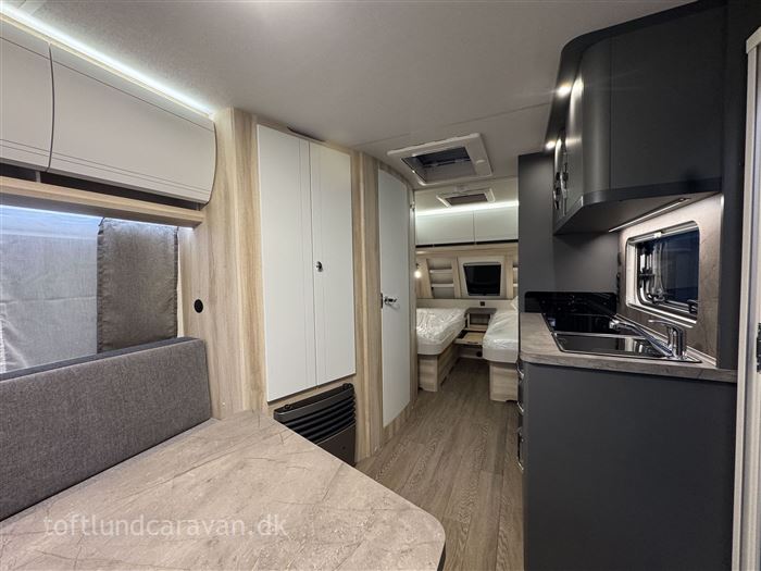 Hobby De Luxe 495 UL