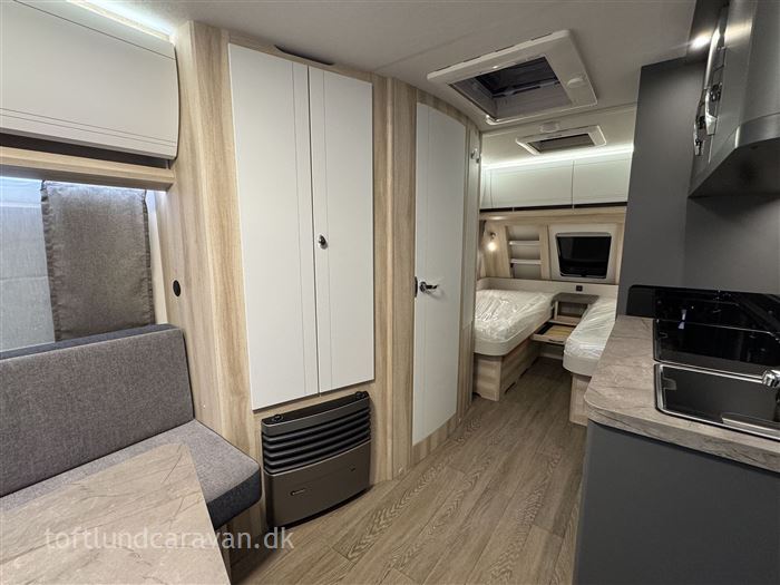 Hobby De Luxe 495 UL