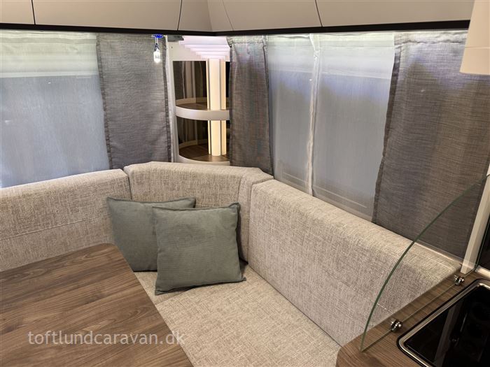 Hobby Excellent Edition 460 UFe