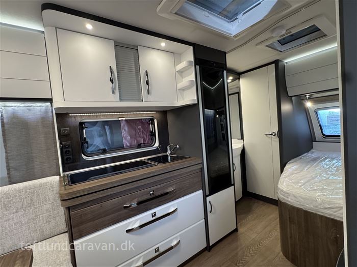 Hobby Excellent Edition 460 UFe