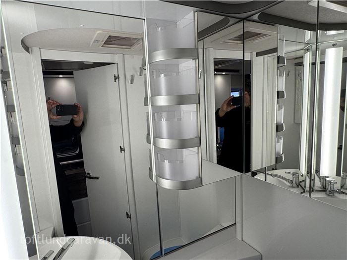 Hobby Excellent Edition 495 UL