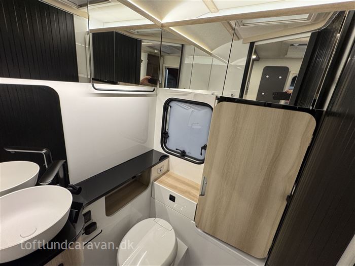 Hobby De Luxe 460 SFf