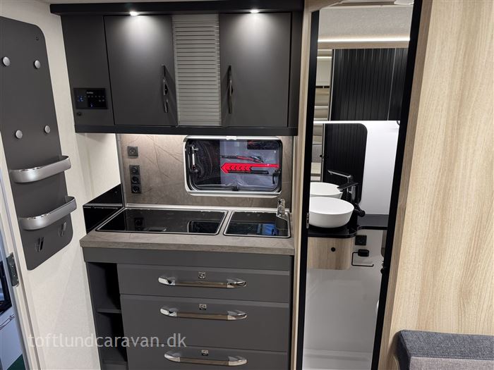 Hobby De Luxe 460 SFf