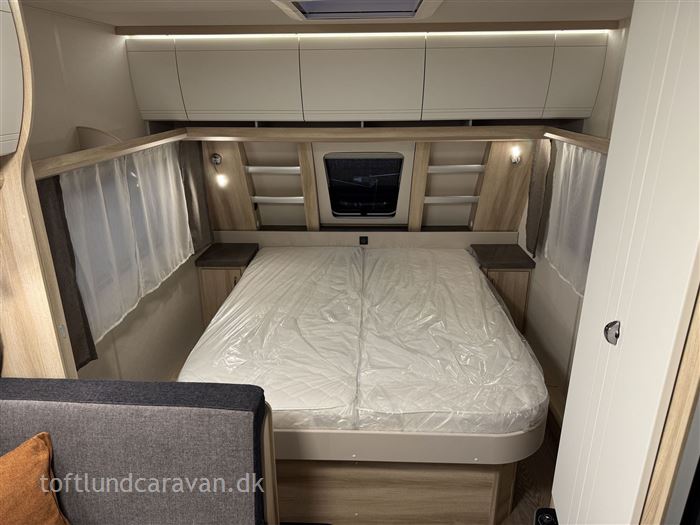 Hobby De Luxe 460 SFf