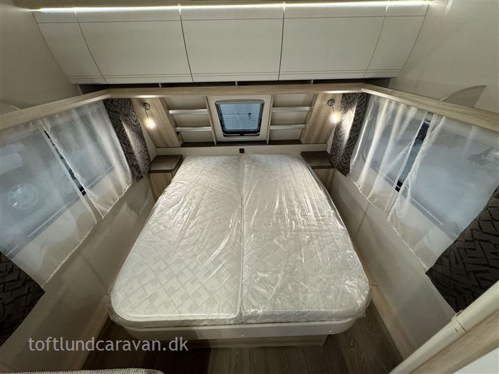 Hobby De Luxe 460 SFf