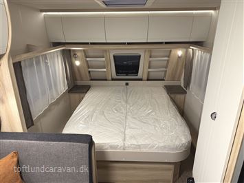 Hobby De Luxe 460 SFf