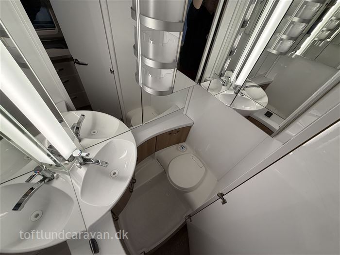 Hobby De Luxe 495 UL DK line