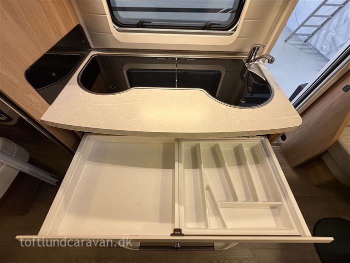 Hobby De Luxe 495 UL DK line