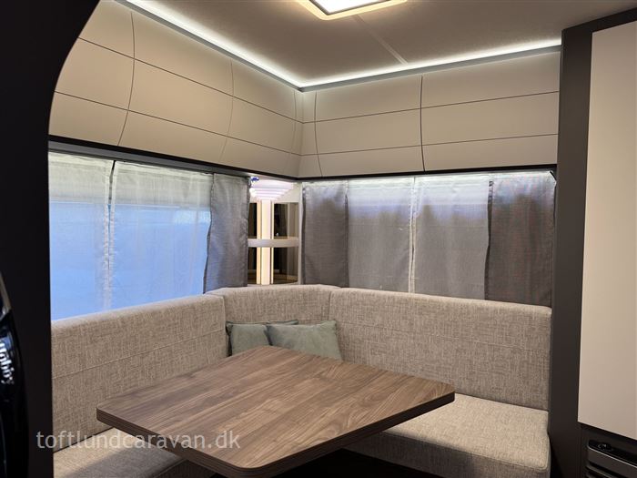 Hobby Excellent Edition 495 UL