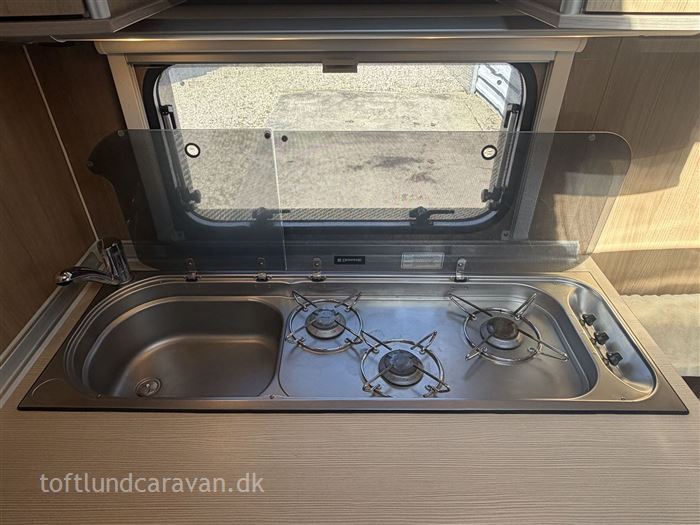 Bürstner Averso Fifty 390 TS