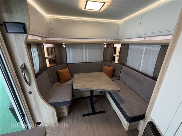 Hobby De Luxe 495 UL