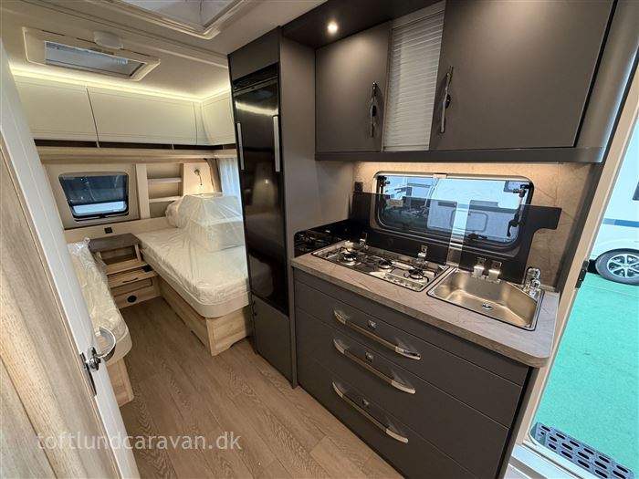 Hobby De Luxe 495 UL