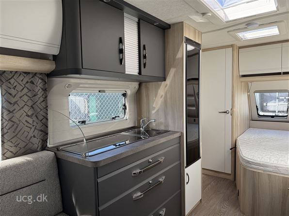 Hobby De Luxe 460 UFe