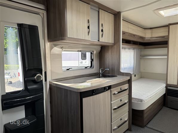 Hobby De Luxe 460 LU